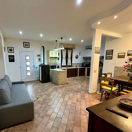 La Rosa Dei Venti 'Scirocco' Villa Casale Marittimo Bagian luar foto